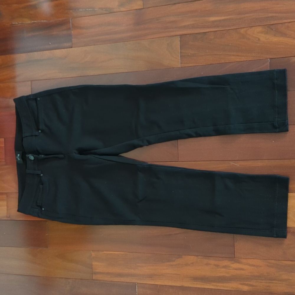 White House Black Market WHBM The Slim Black Pants 2S